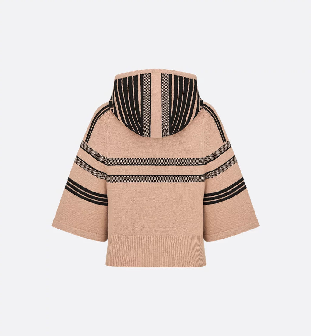 CDAlps Three-Quarter Sleeve Hooded Sweater