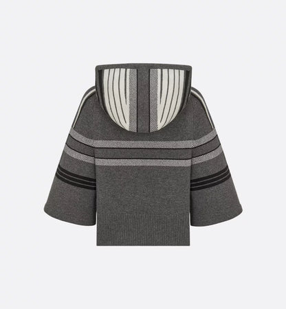 CDAlps Three-Quarter Sleeve Hooded Sweater